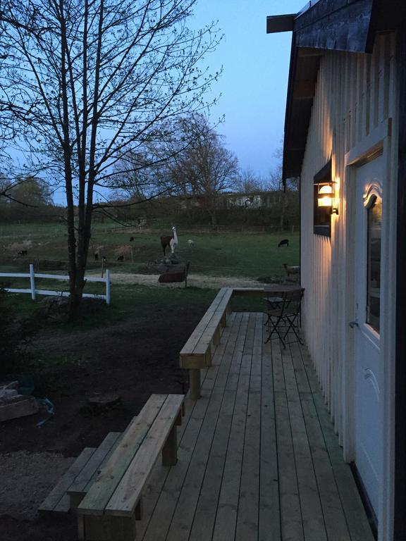 Farm Stay Happy Dogs Ranch Veberöd 外观 照片
