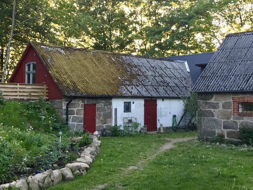 Farm Stay Happy Dogs Ranch Veberöd 外观 照片